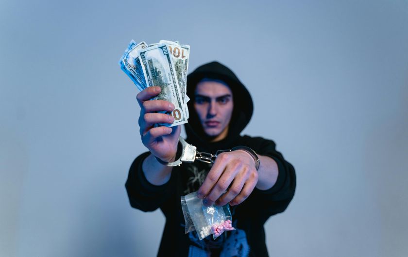 【法律小知識解析】有毒品前科能不能緩刑？5分鐘搞懂緩刑資格與戒癮治療流程