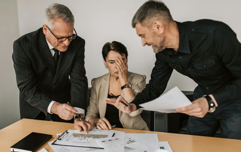 勞資爭議如何處理？從調解到訴訟，蕭告律師教你 4 大自保關鍵與求償流程